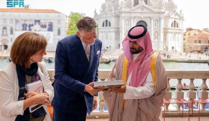 وزير الثقافة يلتقي نظيره الإيطالي في البندقية