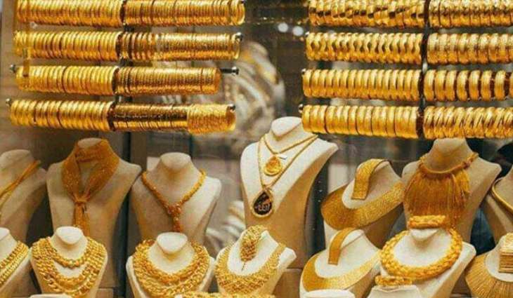 Gold price drops by Rs2300 per tola in Pakistan