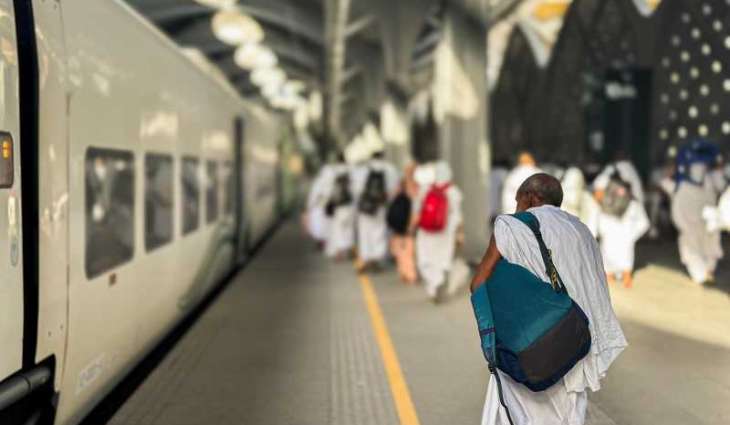 قطار الحرمين السريع ينفّذ 140 رحلة يوميًّا لنقل أكثر من مليوني حاج خلال موسم حج 1446هـ