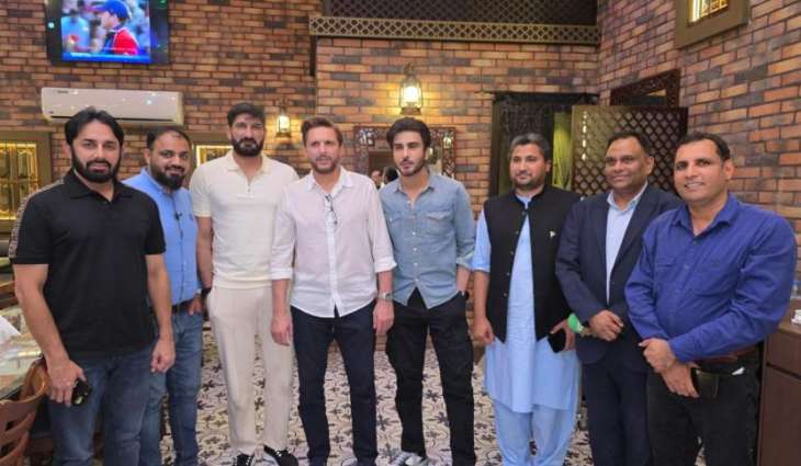 Shahid Afridi Hosts Lavish Dinner, Cricketers and Celebrities Praise Lala Darbar’s Authentic Pakistani Flavours