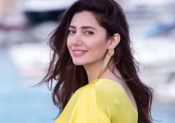 Mahira Khan reveals bangles as her favorite gift from husband during film promotions