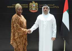 الخارجية تتسلم البراءة القنصلية من قنصل عام أنغولا في دبي