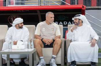 حمدان بن مبارك يؤكد ثقته بعناصر المنتخب ويطالبهم بأفضل أداء أمام منتخب أوزبكستان