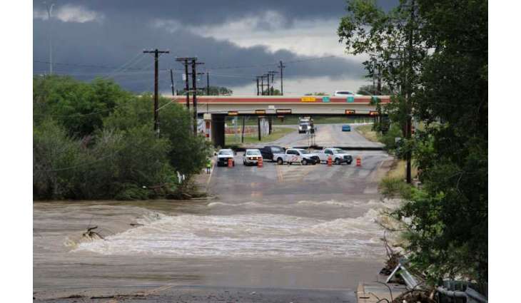 At least 10 dead, several people missing after heavy rains flood in Texas