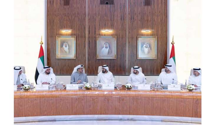 محمد بن راشد: الإمارات الخامسة عالمياً مع أهم 4 دول في العالم من حيث تنافسية الاقتصاد وكفاءة الحكومة وقوة التشريعات وأفضلية بيئة الأعمال