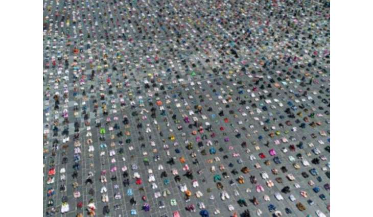 Thousands of children's shoes placed on streets in Almere to honor Gaza's martyred children