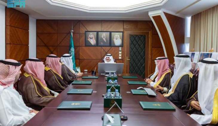 أمير المنطقة الشرقية يطّلع على المشاريع الفائزة بمسابقة تطوير مداخل حاضرة الدمام
