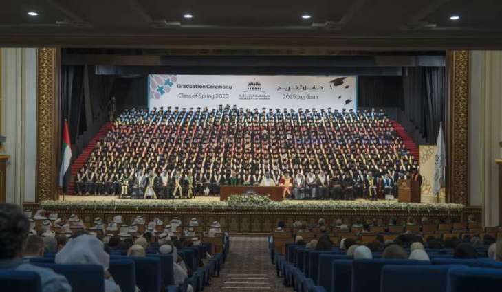 Sultan bin Ahmed attends UoS’s graduation ceremony