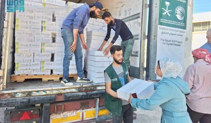 KSrelief Distributes 10,382 Cartons of Dates in Rif Dimashq Governorate
