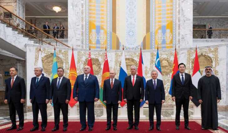 On behalf of UAE President, Crown Prince of Abu Dhabi attends Supreme Eurasian Economic Council meeting
