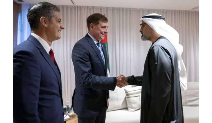 خالد بن محمد بن زايد يلتقي الرئيس التنفيذي للشركة البرازيلية لصناعة الطيران 