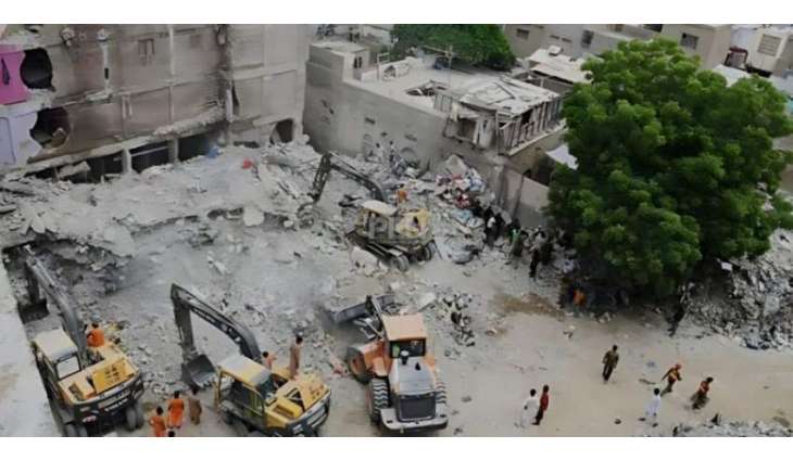 Clifton Cantonment Board identifies 125 dangerous buildings after Karachi's Lyari tragedy