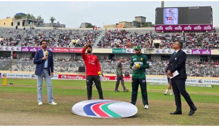 Pakistan opt to field in second T20 against Bangladesh