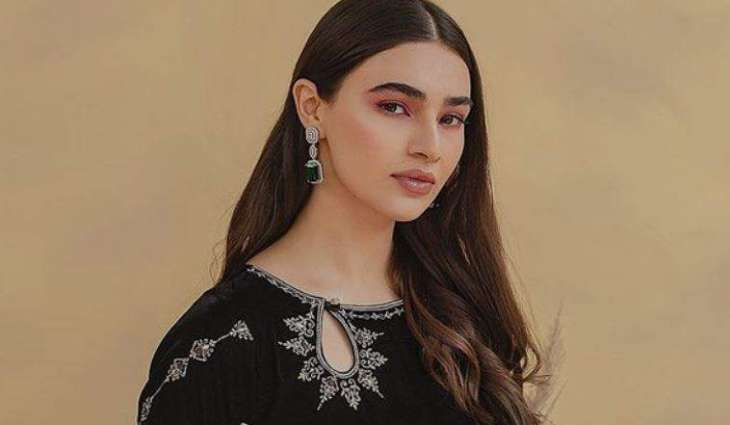 Saheefa Jabbar Khattak’s bold photos spark AI speculation, online criticism