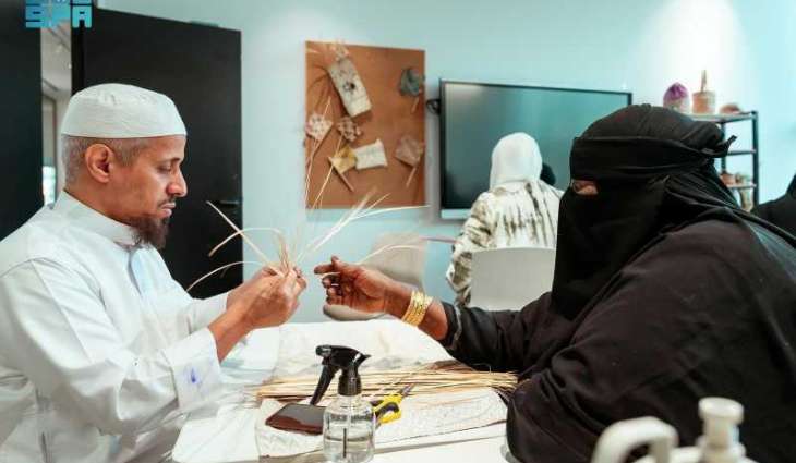 'Wrth' Continues Free Monthly Art Courses Throughout Summer 2025