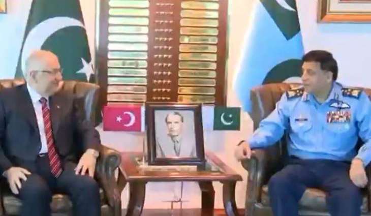 Turkish defence minister lauds PAF's exceptional performance during conflict with India
