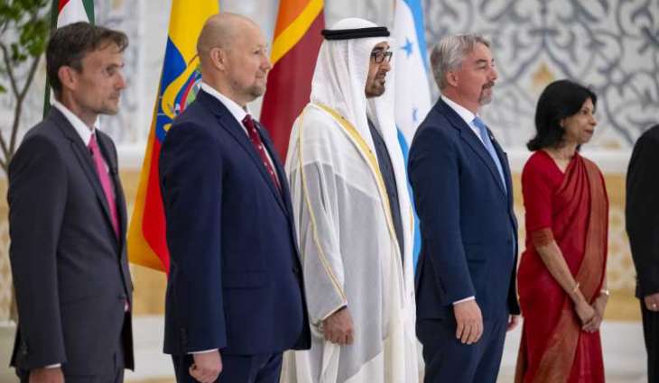 أمام رئيس الدولة..سفير الإمارات لدى البرازيل يؤدي اليمين وسموه يتسلم أوراق اعتماد عدد من السفراء الجدد لدى الدولة
