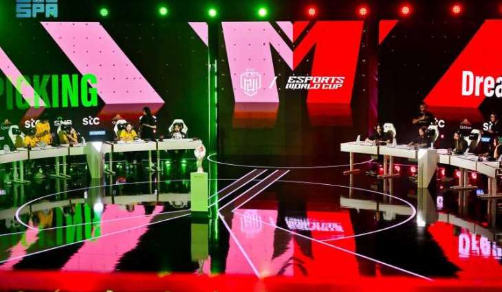 16 Teams Compete in ‘Mobile Legends: Bang Bang’ Women's Tournament