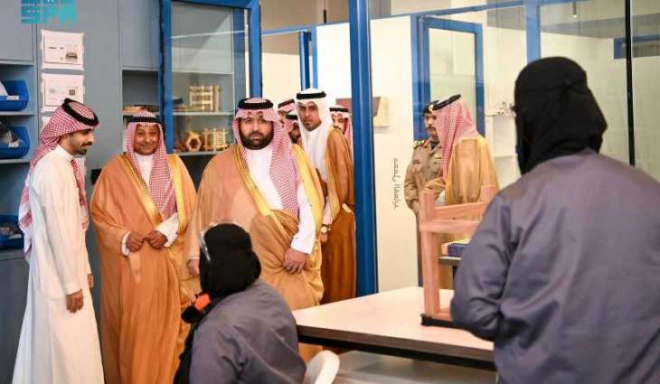 أمير جازان يزور بيت الحرفيين ويطّلع على برامجه في تطوير الحِرف اليدوية