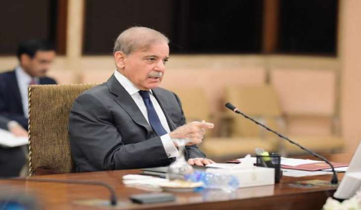 رئیس الوزراء شھباز شریف یعزي بنغلادیش في ضحایا حادث تحطم طائرة