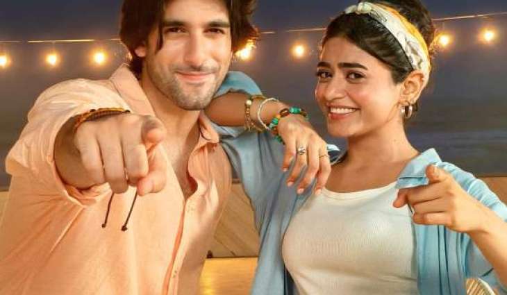 Glamour Meets Tech: Sehar and Shuja Reunite for the OPPO Reno14 Series Launch