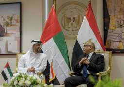 سلطان بن أحمد القاسمي يلتقي وزير العدل المصري