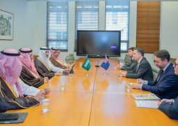 وزير الصحة يبحث مع نظيره الأسترالي تعزيز التعاون الصحي