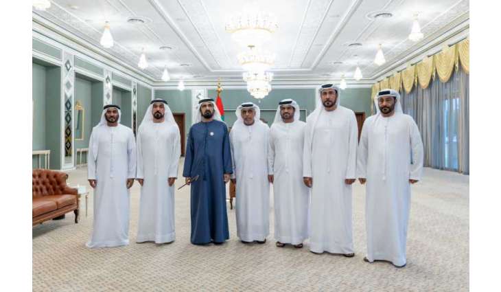 Mohammed bin Rashid meets with retired senior officers from Dubai Police