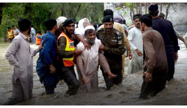 مقتل 12 شخصا اثر الفیضانات المدمرة في اقلیم البنجاب