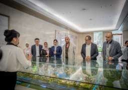 Abdulla Al Hamed visits Huawei’s R&D Centre in Shanghai