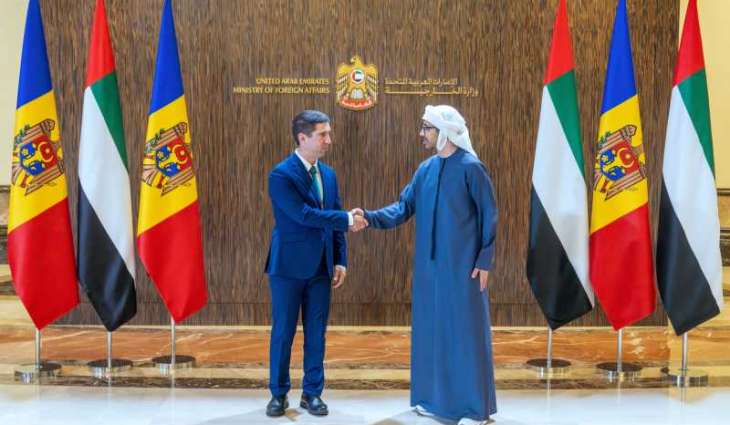 Abdullah bin Zayed receives Deputy Prime Minister, FM of Moldova