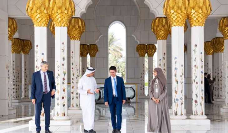 Deputy PM of Moldova visits Sheikh Zayed Grand Mosque in Abu Dhabi