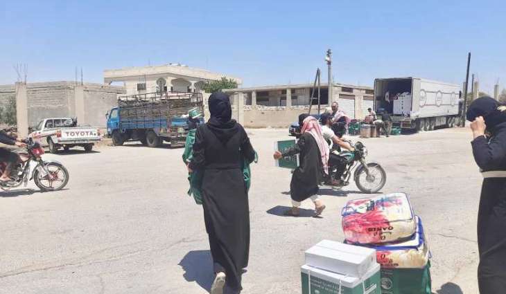 مركز الملك سلمان للإغاثة يوزّع (698) قطعة بطانية للنازحين في محافظة درعا