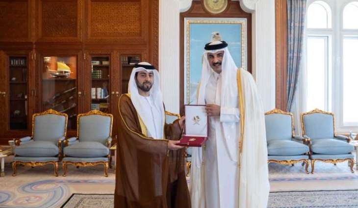Qatari Emir awards 'Al Wajbah' Decoration to UAE Ambassador