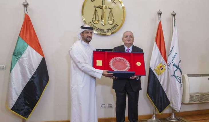 سلطان بن أحمد القاسمي يلتقي رئيس مجلس الدولة بجمهورية مصر العربية