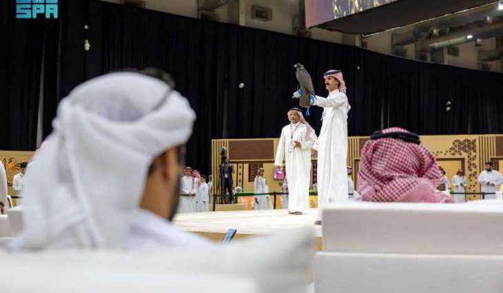 International Falcon Breeders Auction Records Sales of SAR96,000 on Sixth Night