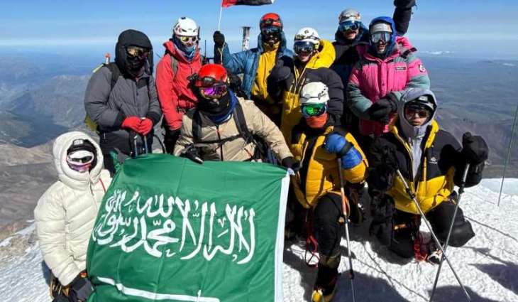 GCC adventurers raise UAE, Saudi flags on Mount Elbrus in Europe