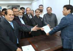 Faheem Saigal vows to support trade, industry as LCCI new president