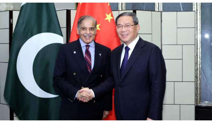 Pakistan, China agree to deepen ties, fast-track CPEC projects