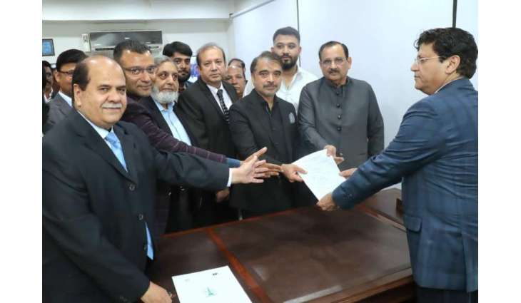 Faheem Saigal vows to support trade, industry as LCCI new president