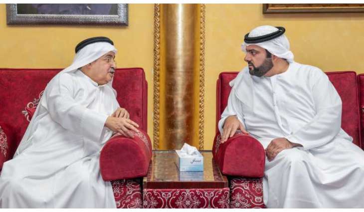 محمد الشرقي يقدم واجب العزاء في وفاة سلطان بن خالد بن محمد القاسمي
