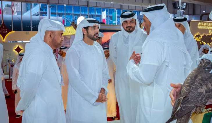 Hamdan bin Mohammed visits Katara International Hunting and Falcons Exhibition in Qatar