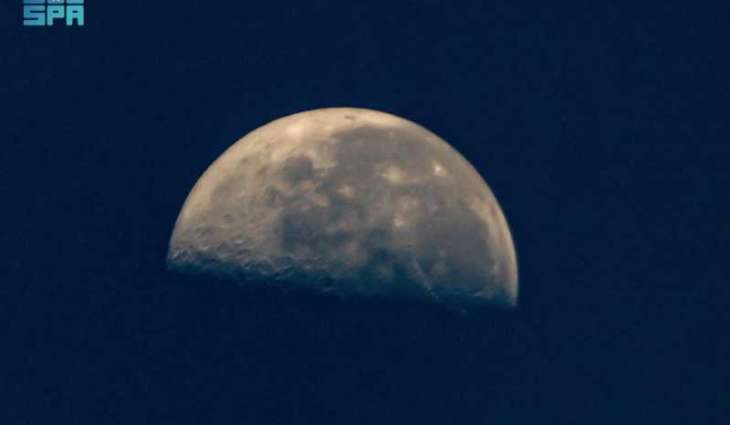 Last Quarter Moon of Rabi' Al-Awwal Delights Observers in Northern Borders Region