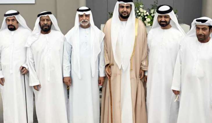 نهيان بن مبارك يحضر أفراح العامري في العين