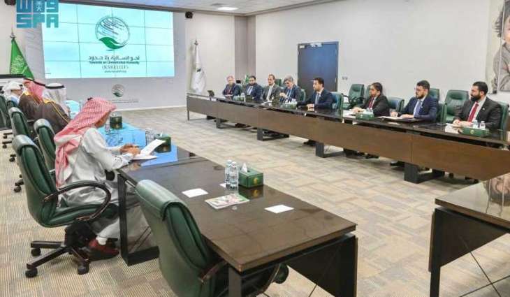 مسؤولو مركز الملك سلمان للإغاثة يلتقون وزير الصحة السوري