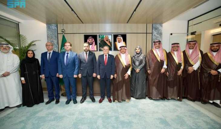 Education Minister Meets with Syrian Counterpart