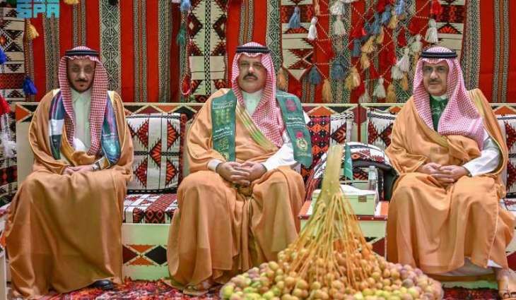 أمير منطقة حائل يشارك منسوبي الإمارة الاحتفال باليوم الوطني الـ95