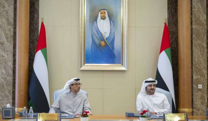 بحضور منصور بن زايد ومكتوم بن محمد.. لجنة الميزانية العامة للاتحاد تناقش مشروع الميزانية العامة للسنة المالية 2026