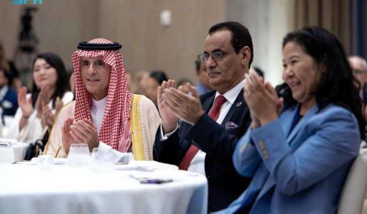 وزير الدولة للشؤون الخارجية يشارك في فعالية بشأن الجفاف