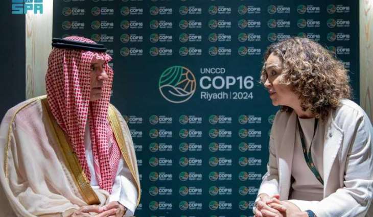 وزير الدولة للشؤون الخارجية يلتقي نائبة السكرتير التنفيذي لاتفاقية الأمم المتحدة الإطارية لمكافحة التصحر